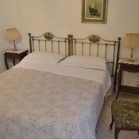 Barbara House - Hotel